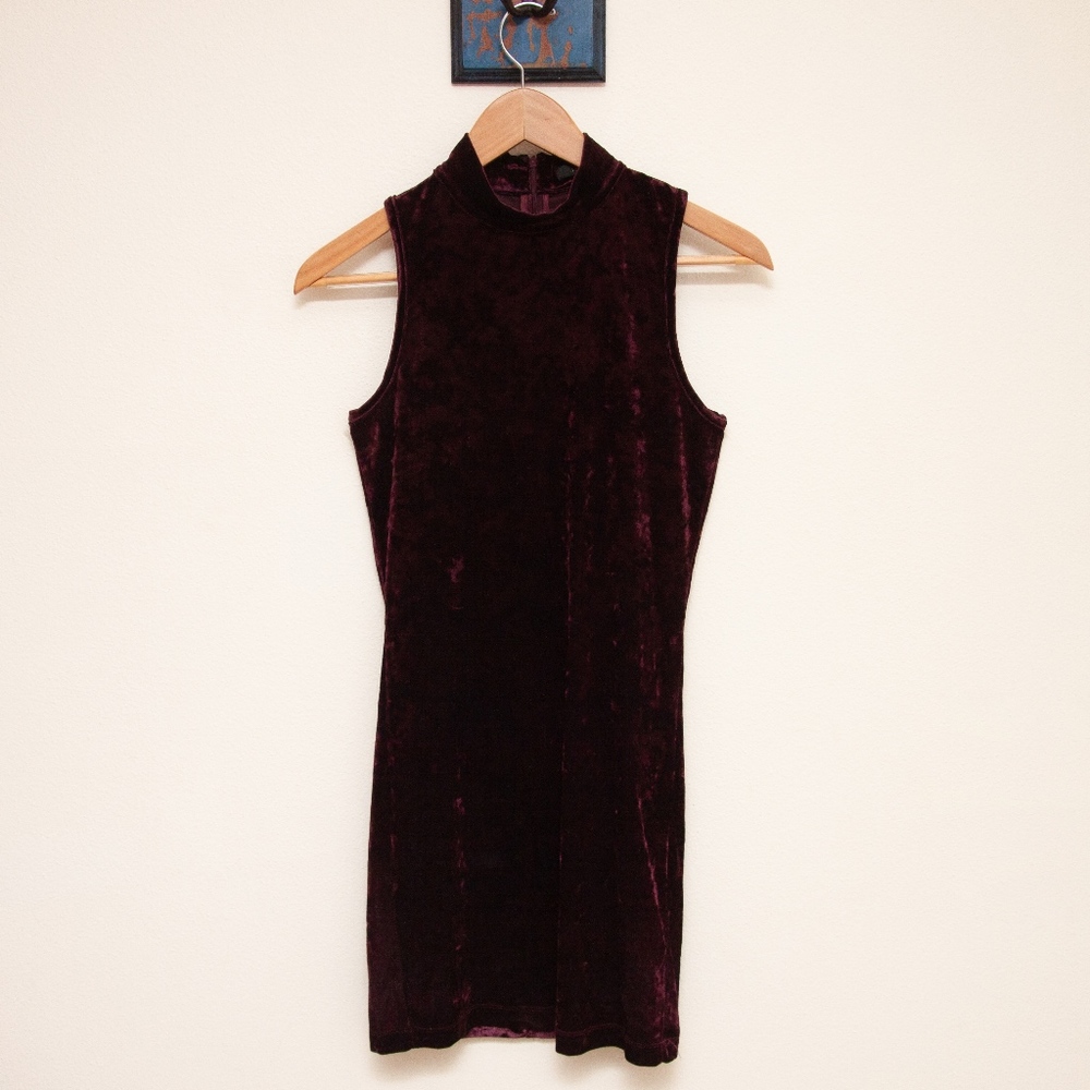 Forever 21 Sleeveless Turtleneck bodycon dress